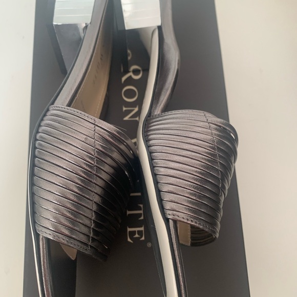 Ron White New Evena Gunmetal sandals with mirror like heels 😍 - Picture 4 of 7